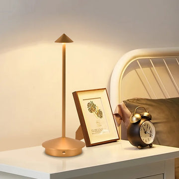 Moderne Zwarte Tafellamp voor Nachtkastje en Bureau | LuxeGlow